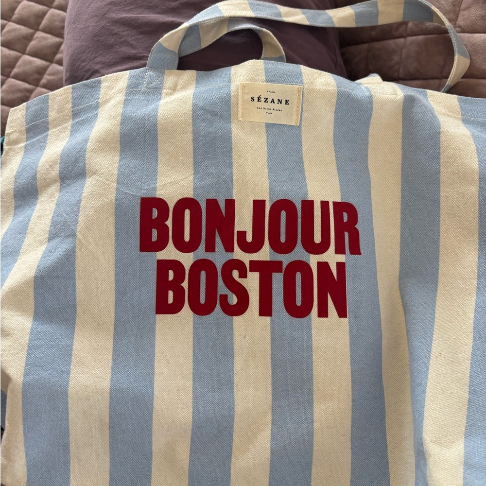 Sézane tote bag.